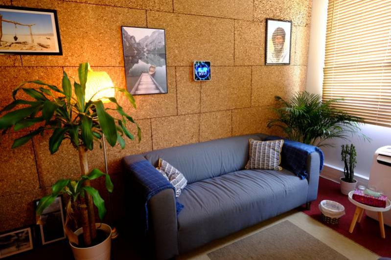 Cabinet de Gestalt Thérapie (Psychothérapie et Sexothérapie) à Cergy, ici vous êtes dans un sanctuaire, vous serez écouté avec bienveillance et sans jugement dans un cadre sécurisant.